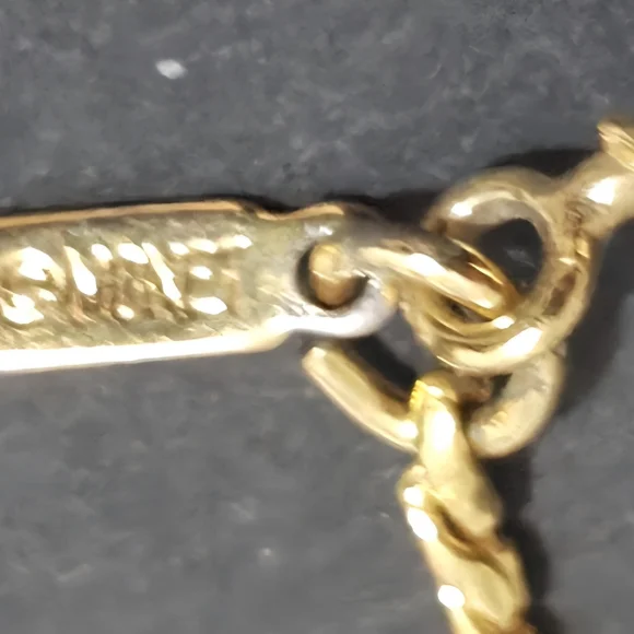 Monet Signed Vintage Black & Gold Retro Necklace - Picture 2 of 7